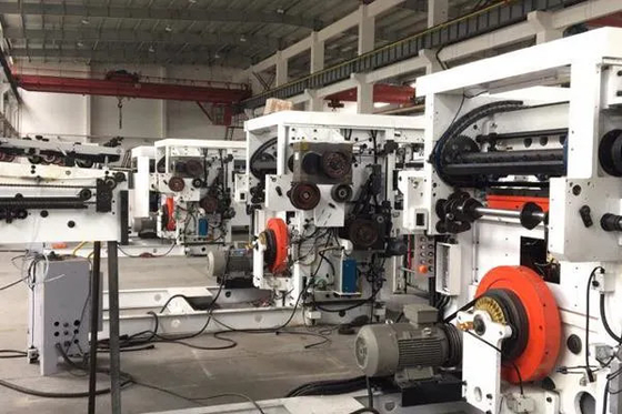 Stagnola termica automatica che timbra macchina tagliante con la lama d'acciaio