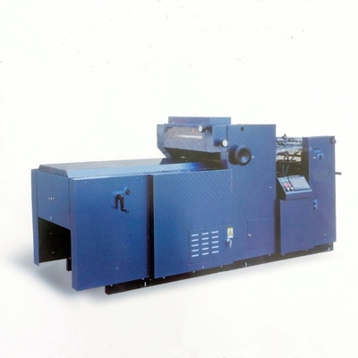 Verniciatrice 620 x 450 per il piccolo punto di formato ed in generale UV