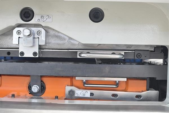 Stampatrice a base piatta Automatic Foil Stamping e macchine tagliante 1060 x 760mm