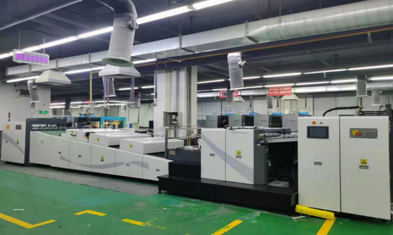 Macchina di verniciatura del rivestimento di carta UV completamente automatica