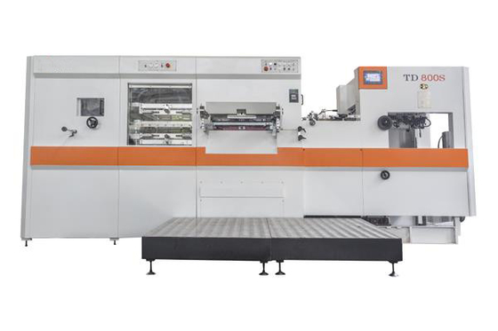 Macchina automatica per stampaggio e taglio a stampo 800X580MM 7000s/h