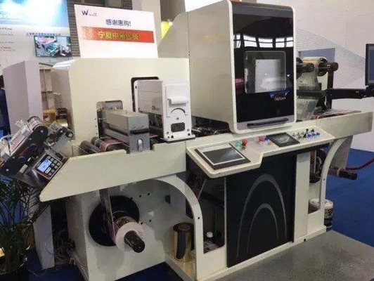 EcooGraphix DigiSpark Digital Label Printing Machine per effetti visivi unici