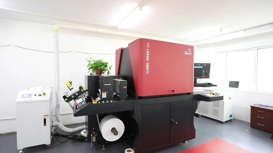 Macchina per la stampa e la verniciatura di etichette digitali a UV multifunzioni