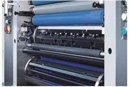 Stampa offset a foglio multicolore a formato 4 UP