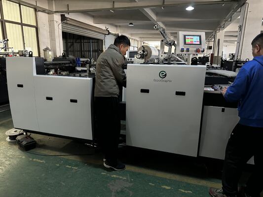 Laminatrice semiautomatica per film termico in cartone per copertine di libri A2