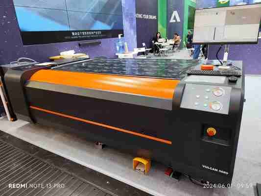Macchina per l'imaging laser CTP con lastre polimeriche in rilievo flessografico FL4835