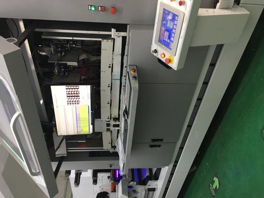 Macchina verniciatrice UV ad alta velocità 9500 fogli/ora con formato massimo di rivestimento 720x1050mm e spessore foglio 80-500gsm