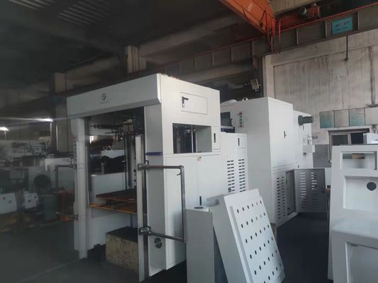 1080BQ macchina automatica di taglio a striscia con rimozione dei rifiuti per l'abbellimento delle carte