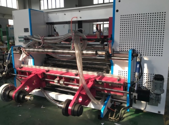 1400C Macchina per tagliare carta senza albero 1400mm Larghezza di svolta