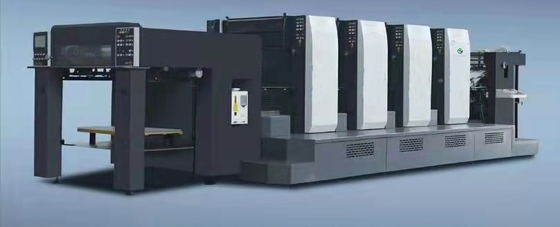 A2 4Colors ha sfalsato lo strato Fed Printing Machine 12000shipping e trattare con UV